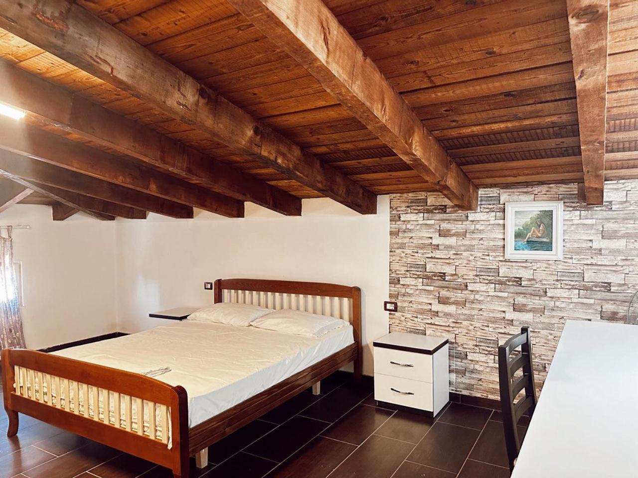 Oa'S Beach Apartment Vlore Exterior photo